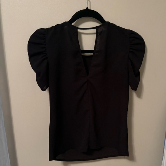 2 items for $20 / Dynamite puff sleeve blouse - XS - Picture 5 of 5